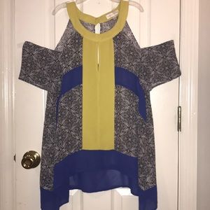 Off-the-shoulder Blouse NWOT